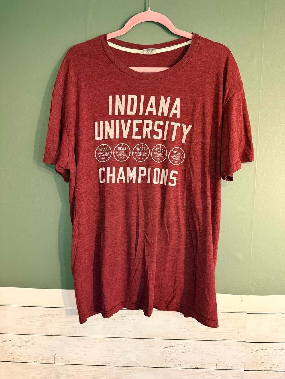 Homage Indiana University IU Basketball Champions Big 10 Hoosiers T-Shirt XXL